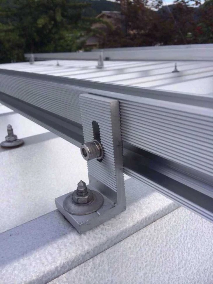 Solar Structure With L Feet For Tin Rooftop